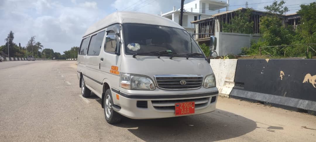 Airport Transfer – Minibus for Up to 8 People gallery